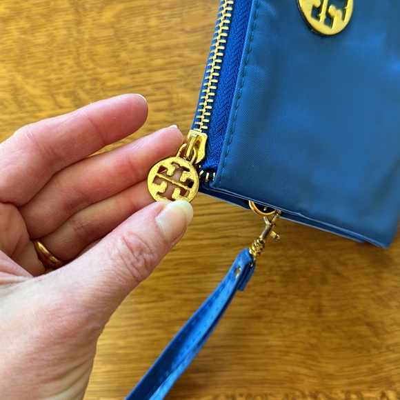Tory Burch Blue Nylon Wristlet - Picture 10 of 12